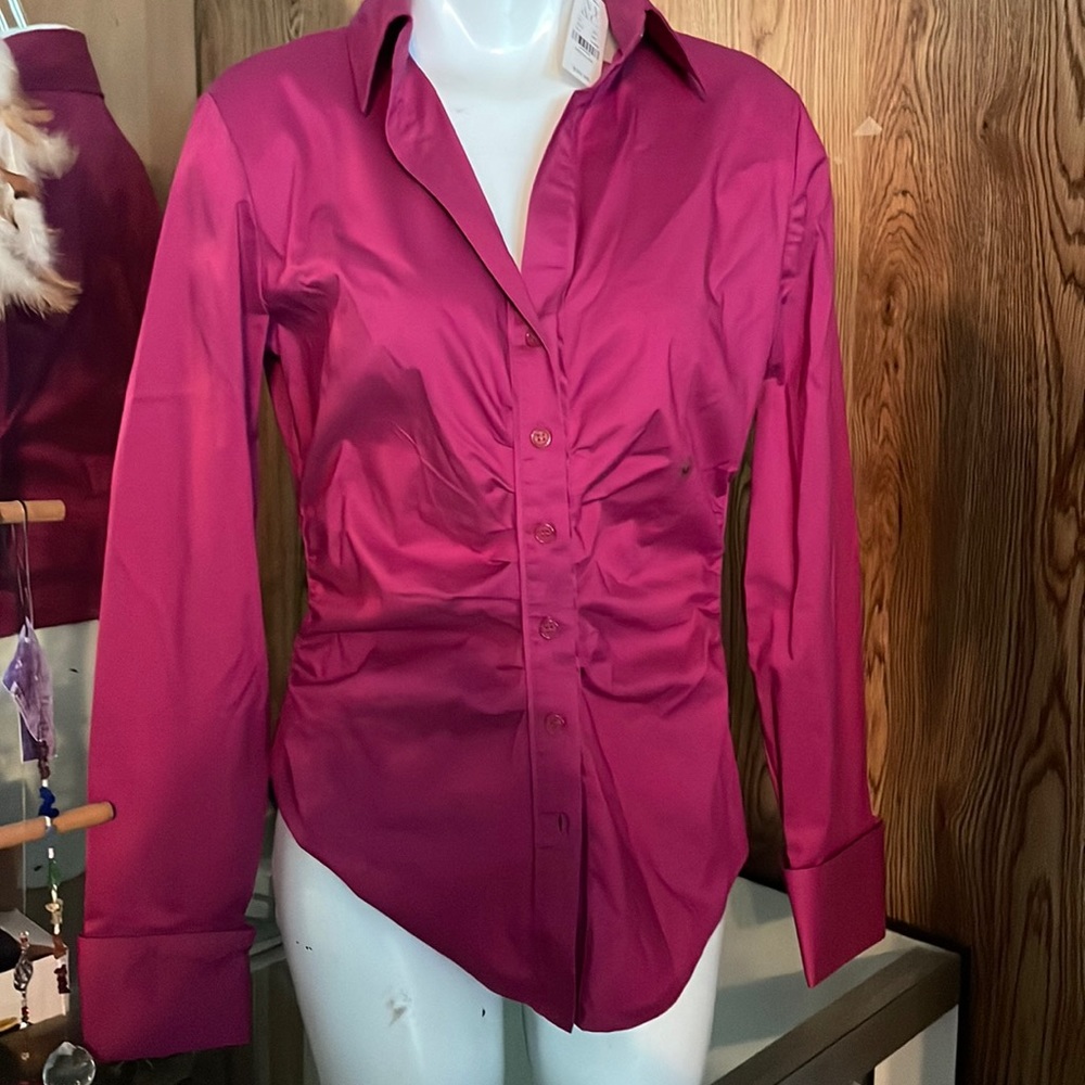 NY & Co long sleeve stretch fitted blouse